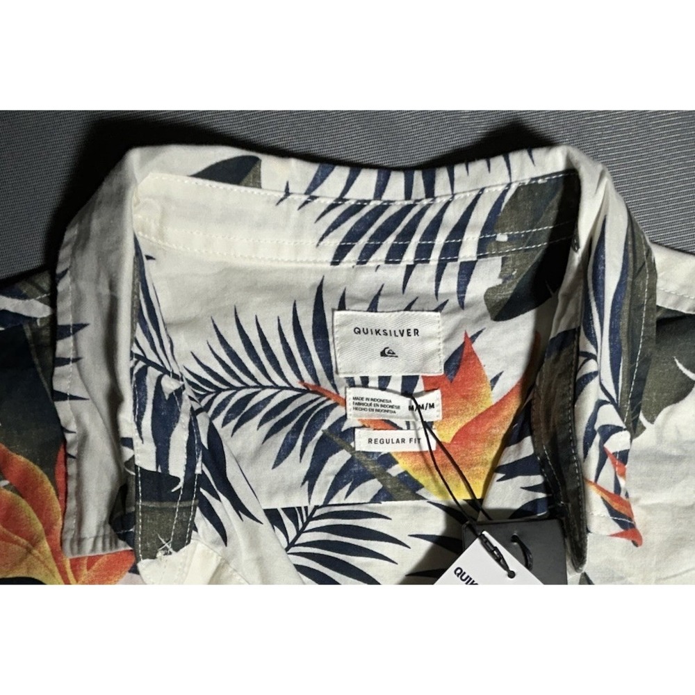 Quiksilver Poolsiders Short Sleeve Shirt Small Snow White New With Tags - Picture 9 of 13
